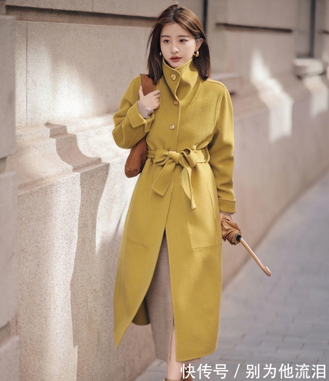 大衣 真正洋气的女人,冬天都爱穿这几款“大衣”,简约利落又百搭