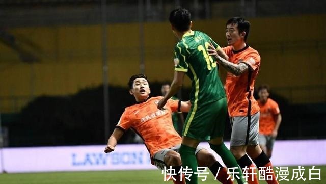比利奇|中超!李铁中甲东山再起,金敬道被亚泰队长指脸,国安铁卫太嫩