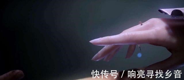 三哥|《斗罗大陆》小舞献祭有多虐唐三秒变丧尸,蓝银草戒指令人泪奔