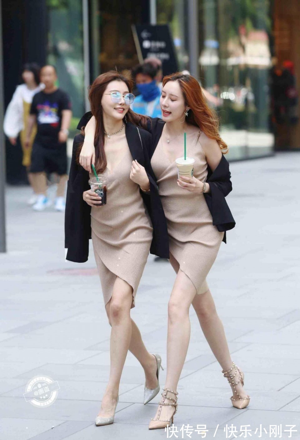 裙子|洋气甜美的连衣裙穿搭更显潮流气质，美出了自己的风格，高级利落