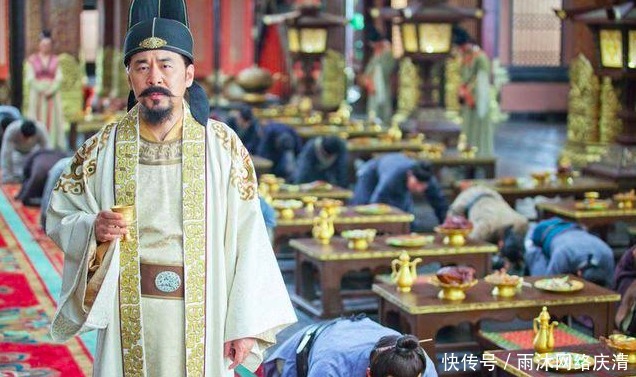 大臣|大臣帮助皇帝顺利登基，结果不仅没被提拔，还被厌恶