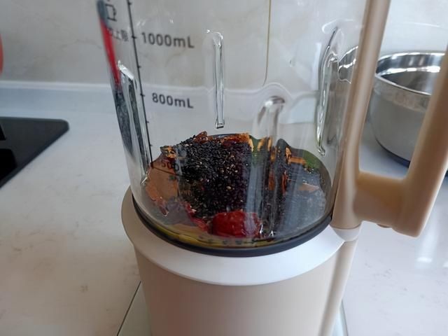 做芝麻红枣糕啦！不加糖也甜甜的，秋后1天2块我从不间断