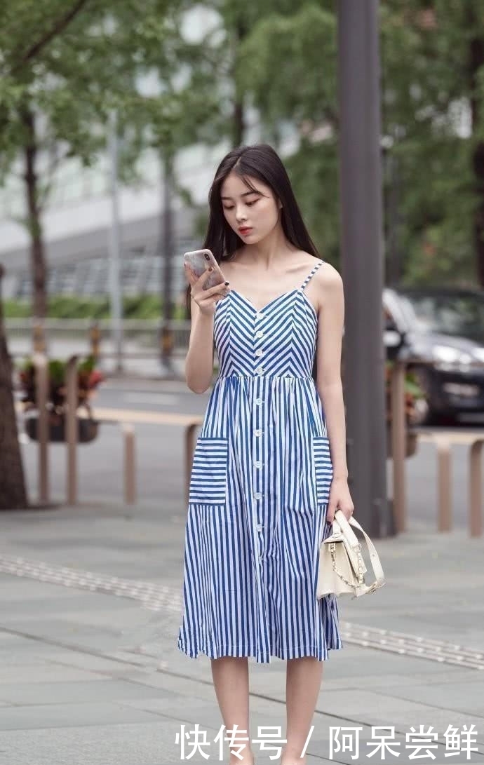 a6462|街拍:前卫性感时尚的小姐姐,曲线丰腴,靓丽有致看着像女神!