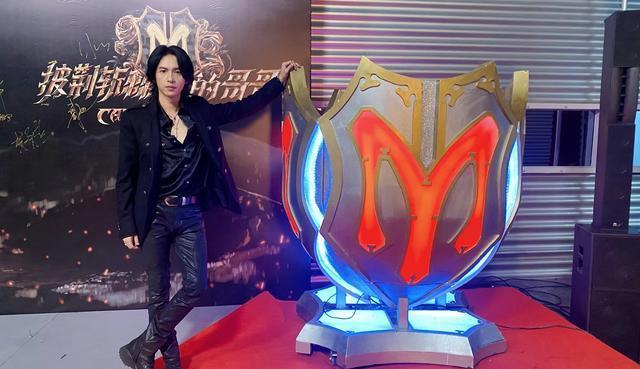 《哥哥》成团后资源差距大,有人成时尚宠儿,3rapper被打回原形