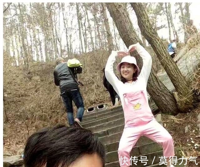 |搞笑图片幽默段子笑话:哈哈,自行车只剩下一个轮子了么?厉害哦