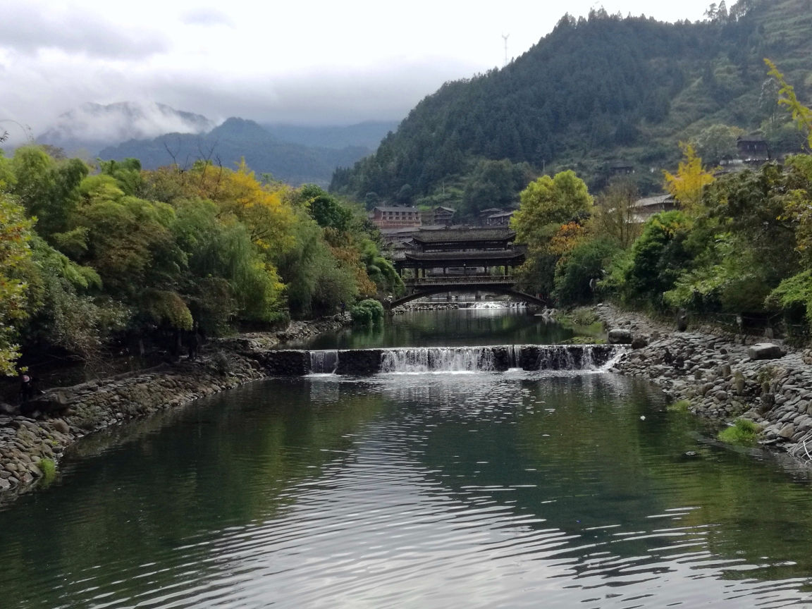 西江千户苗寨，全世界最大的苗族聚居村寨