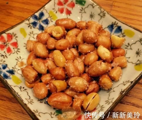 大伯|做油炸花生米，直接炸是大错！学会5技巧，又香又脆，放凉不回软