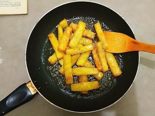 鸡蛋|教你做创意小零食,1碗面粉,2个鸡蛋,锅里一炸,比蛋糕都好吃