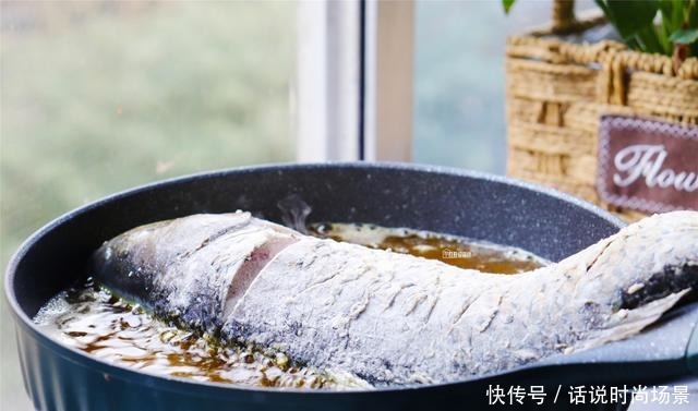 天冷了教你在家做香辣鱼火锅,鲜嫩入味,成本不到40元