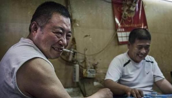 1天20支烟减到1天10支烟,抽烟危害会降低吗?结果多数人想不到