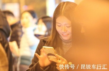 枕头|颈椎病向来不是“善茬”,可引发70多种病症,瘫痪也在其中