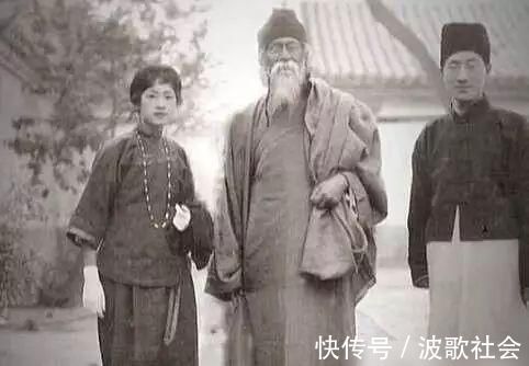 葬礼&徐志摩遇难陆小曼只说了6个字,拒绝收尸,张幼仪为他操办葬礼