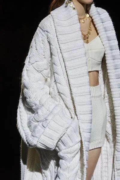  秋冬|今年秋冬的毛衣，我只买这5件！！