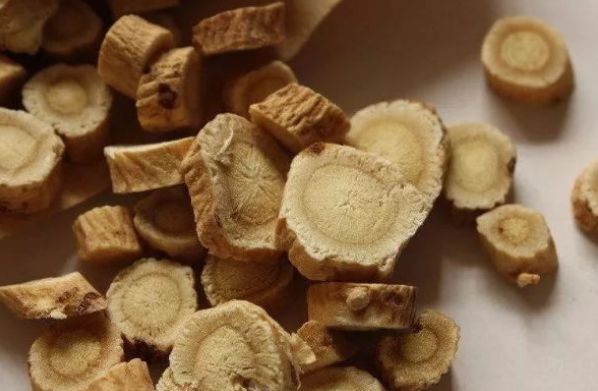 被誉为野草中的小人参，价值十分的珍贵，可惜知道的人并不多！