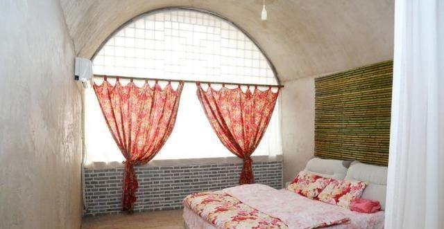 豪宅|单亲妈妈弃百万豪宅回农村住窑洞,走红网络!