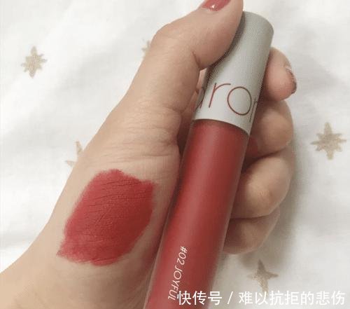 这几支平价唇釉上嘴超显白,黄皮怎能错过