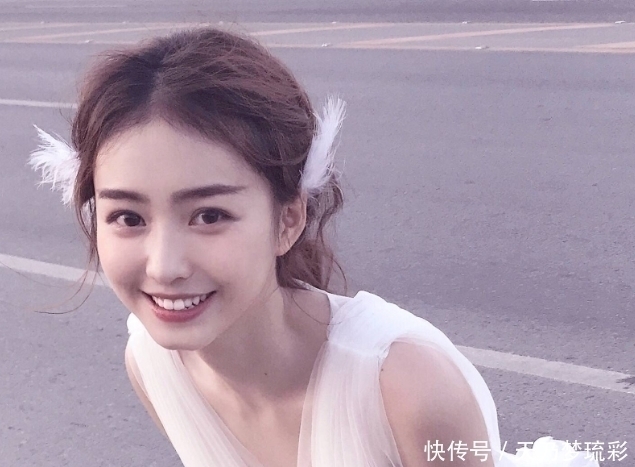 校花|女生“塌鼻子”太难看坚持3动作,逆袭“水滴鼻”,校花都在偷偷学