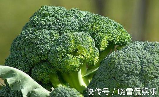 西兰花|西兰花虽好,防癌,降三高,但必须绕开以下2种食物,很多人吃错