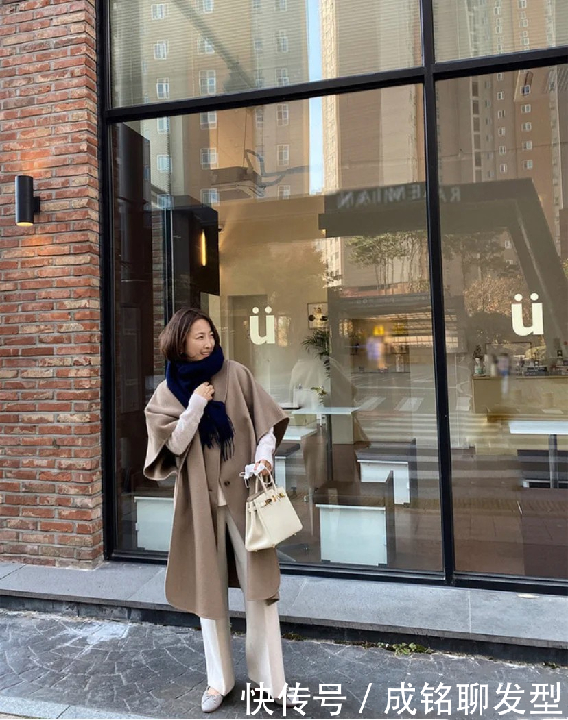 这位50岁的韩国“大妈”超会穿,精致优雅简约大方,减龄又高级