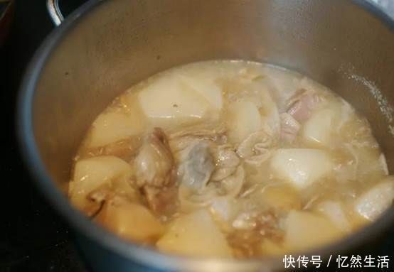 添加剂|营养师不会给孩子吃的食物,不少父母成堆往家里买,还觉得淘到宝