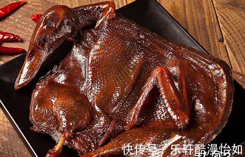 节假日我家常备这4道“美食”，招待客人方便又好吃，价格也实惠