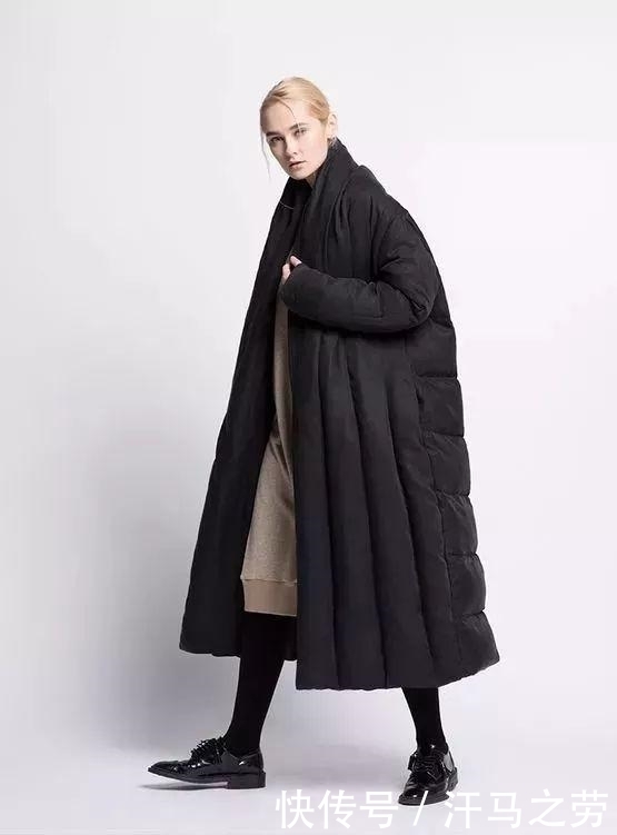 冬日衣柜中的“黑色大衣”应该如何搭配?这样穿才有高级感!