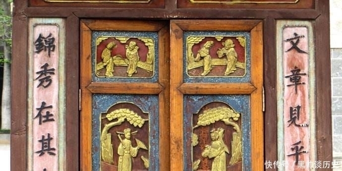 上联|上联：“一日为日，二日为昌，三日为晶”，下联一出震惊四座