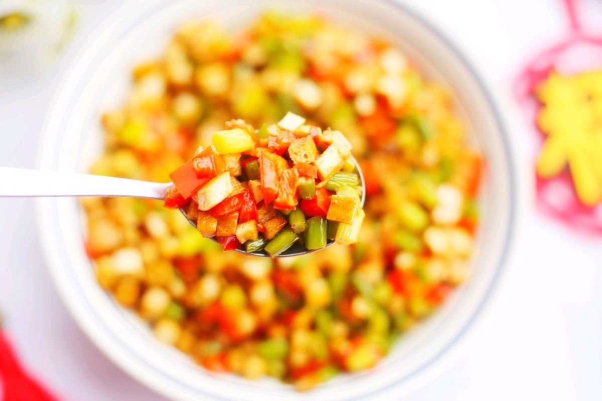 这道菜|香干搭配蒜薹，随手一炒就是一道下饭菜，大人孩子都爱吃