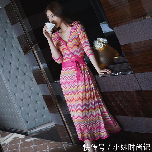 小香风 好看修身裙子,时尚甜美,细腰美腿轻松穿出来