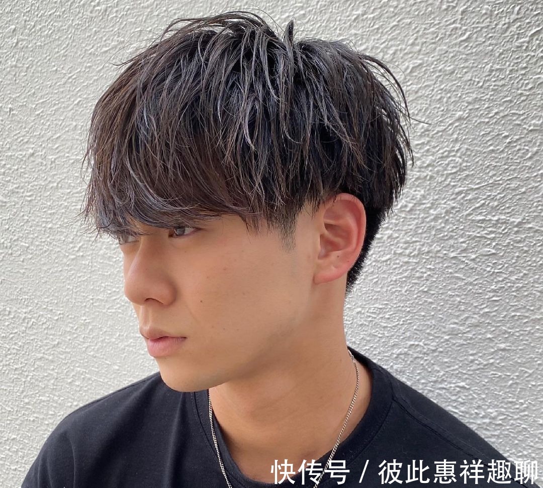 寸头|受欢迎的男士发型有哪几种？小寸头，飞机头，两侧铲短发型都不错