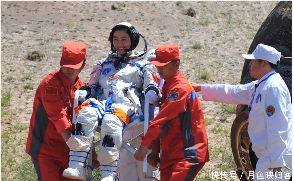 杨利伟 女航天员刘洋完成任务后,为何“查无此人”?如今过得咋样?