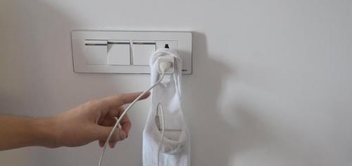 旧袜子一只也别扔,放在家里特别实用,一年能省几百元,涨知识了