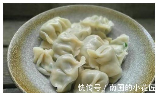 秋分后吃饺子要吃此馅,鲜嫩多汁香气足,经济实惠,百吃不厌!