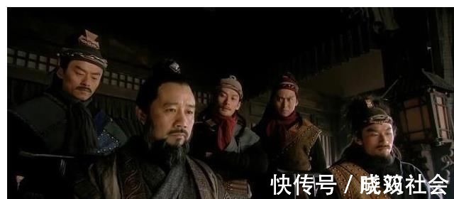 梁山&林冲能不能打赢史文恭?梁山上能打赢史文恭的人,不超过两个