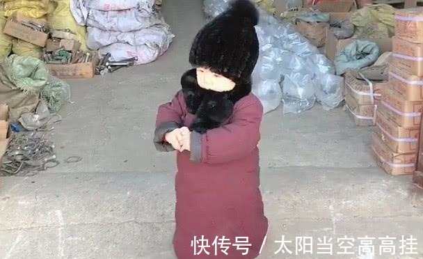 少东家|“富家公子宝宝”当小管家火了,网友少东家这是要催债去