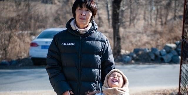 妹妹|送小20岁的妹妹上幼儿园,哥哥想尽办法扮嫩不想被当成爸爸