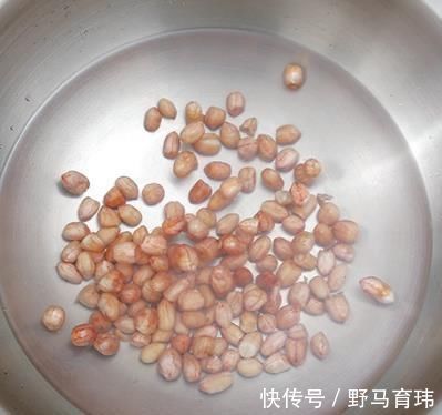 花生米|花生米别油炸,换种做法,酸辣香脆,做凉拌菜或是小点心都非常美味