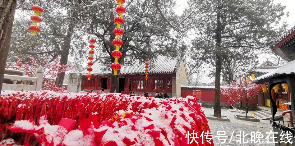 王可心|直击｜怀柔千年古刹红螺寺：飞雪打灯，更添年味儿