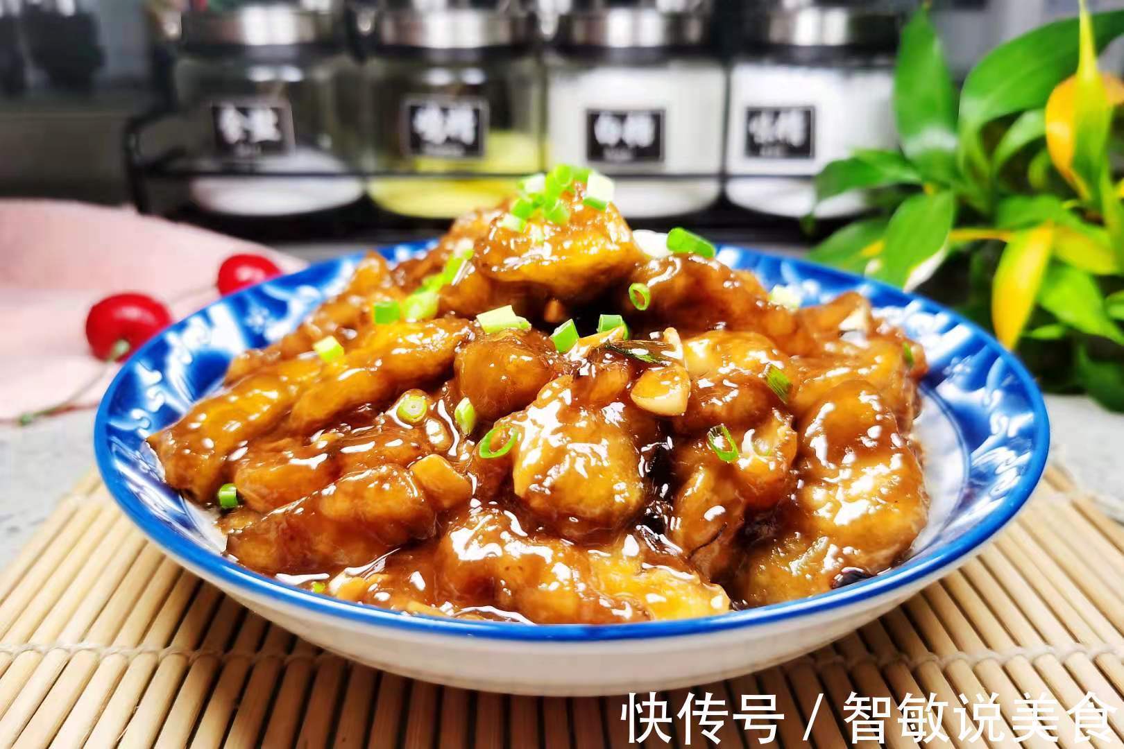 入秋后，茄子的无敌吃法，营养抗氧化，给肉都不换，真解馋