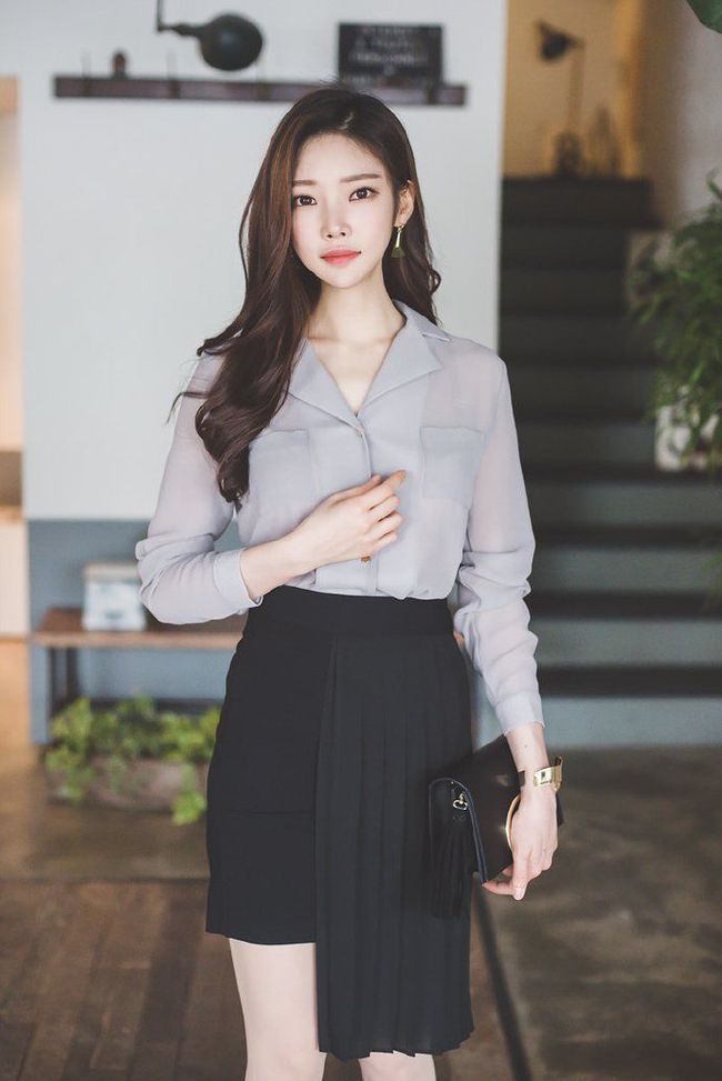 似水|优雅温婉的气质美女，职业装显利落大气，精致典雅清新似水！