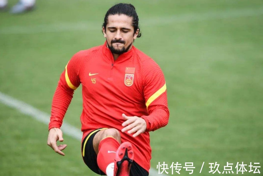 男足|中国男足最新消息!或集体第三次降薪10倍,月薪只有16万不如女足