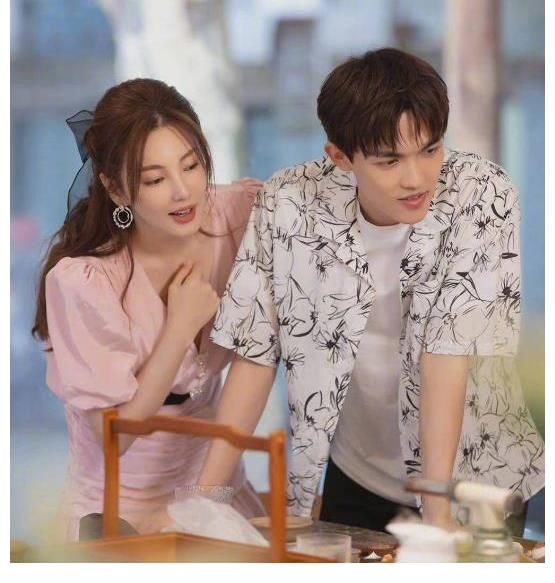 女儿们的恋爱|节目组回应张雨绮李柄熹退出：两人录制内容将在下一期完整呈现