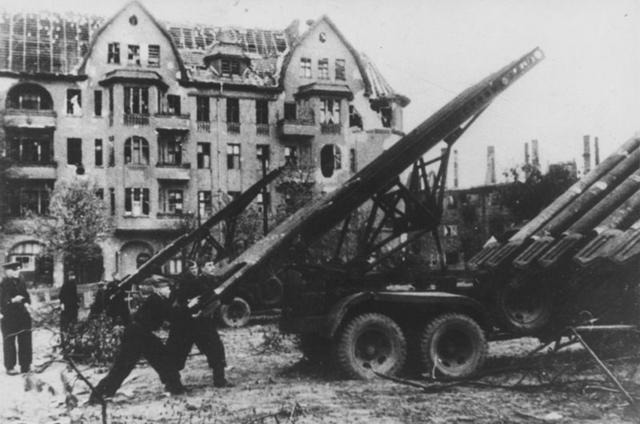 苏联|斯大林的管风琴,苏军的战争利器,生产了1万门的喀秋莎火箭炮