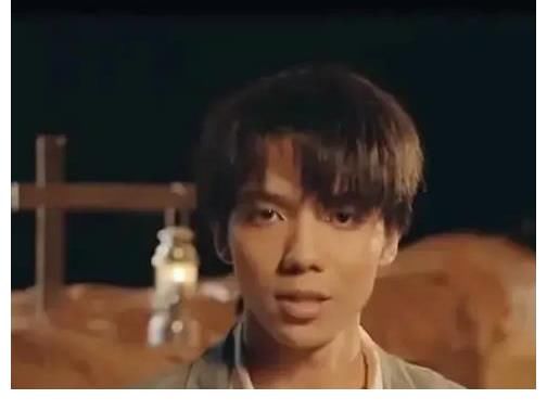 胡先煦|曝罗一舟古装,土里土气不敌易烊千玺,网友:刚从土里爬出来