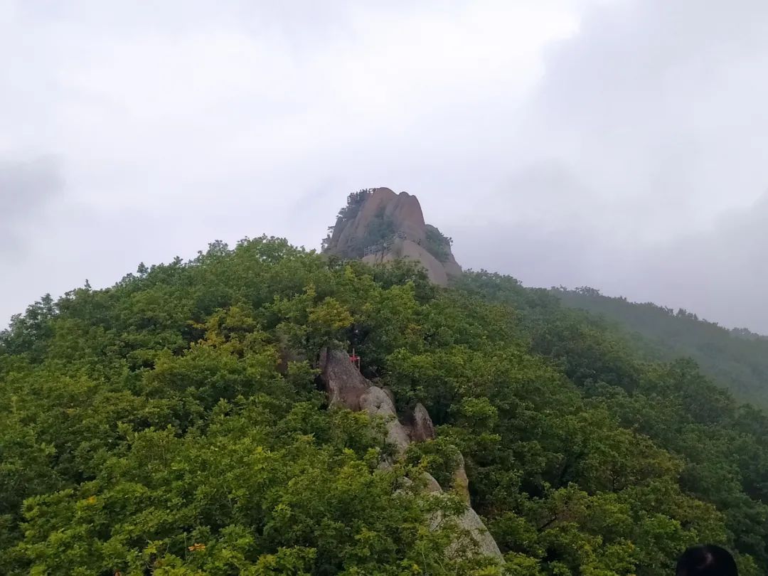 朱雀山|吉林市这座山怪石嶙峋、险峻陡峭，很多外地游客都来打卡