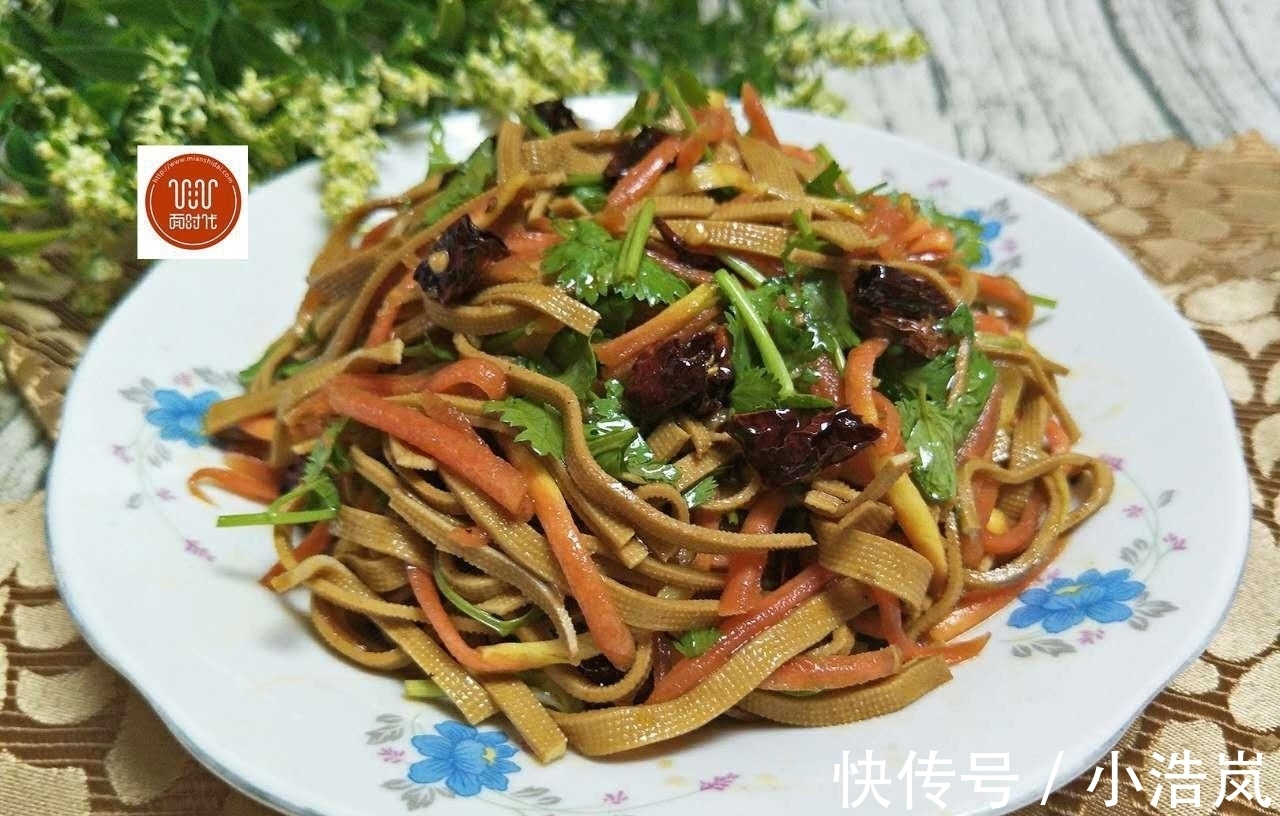 香菜|天热没食欲，应该吃这道菜，5分钟就做好，清肠开胃全家都爱！