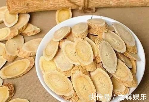 杏仁|黄芪补中益气,却不能和2个“养生佳品”同吃,会出问题的