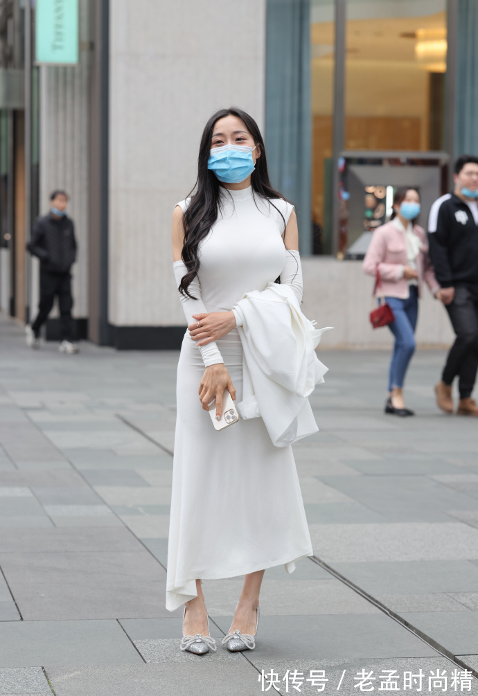 穿搭 用心搭配才能更美,学习穿“修身裙”,你也能让造型优雅出众