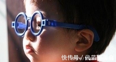 孩子|给宝妈提个醒毁掉娃眼睛的3大“杀手”,不是手机电视,是这些