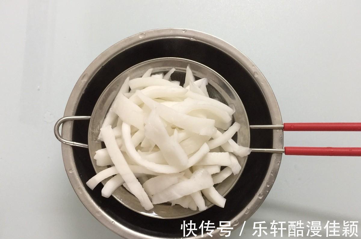黑色素|夏天怕晒黑多吃它,很多人都给扔掉了,用来做成零食,家人都爱吃